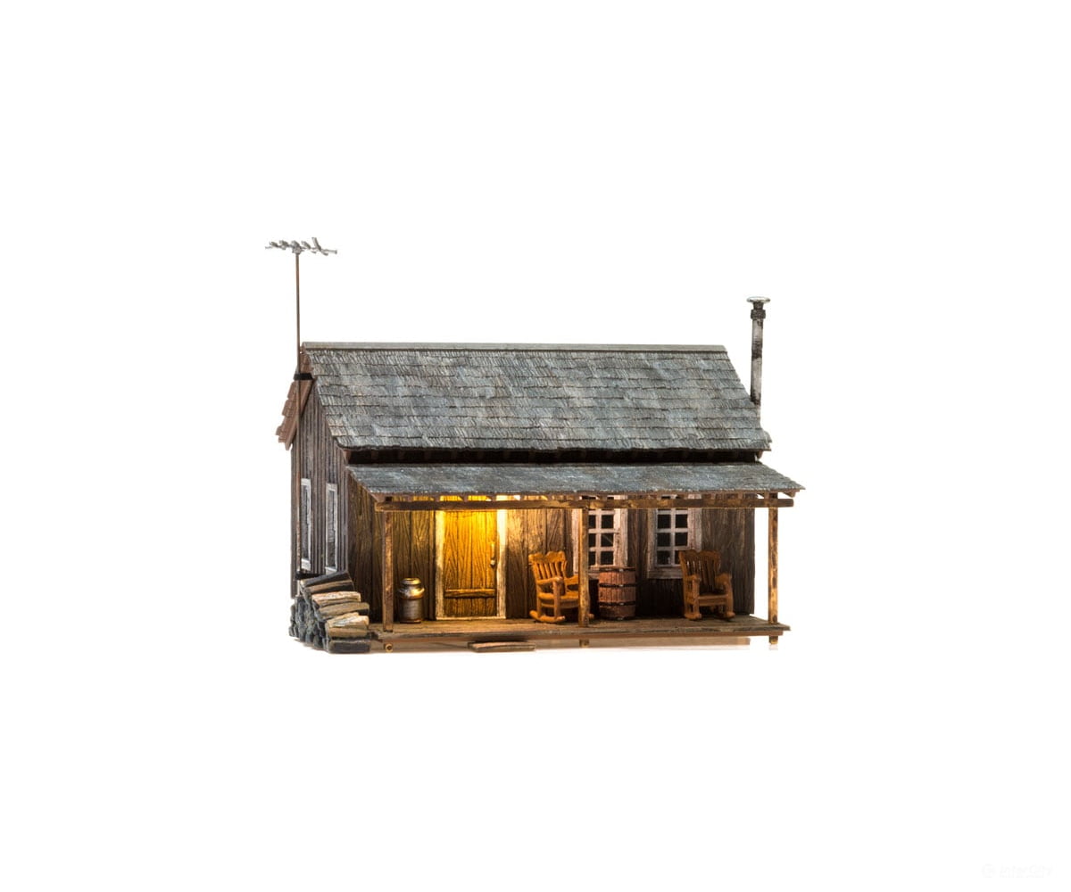 Woodland Scenics 5065 Rustic Cabin (Lit) Ho Scale Structures