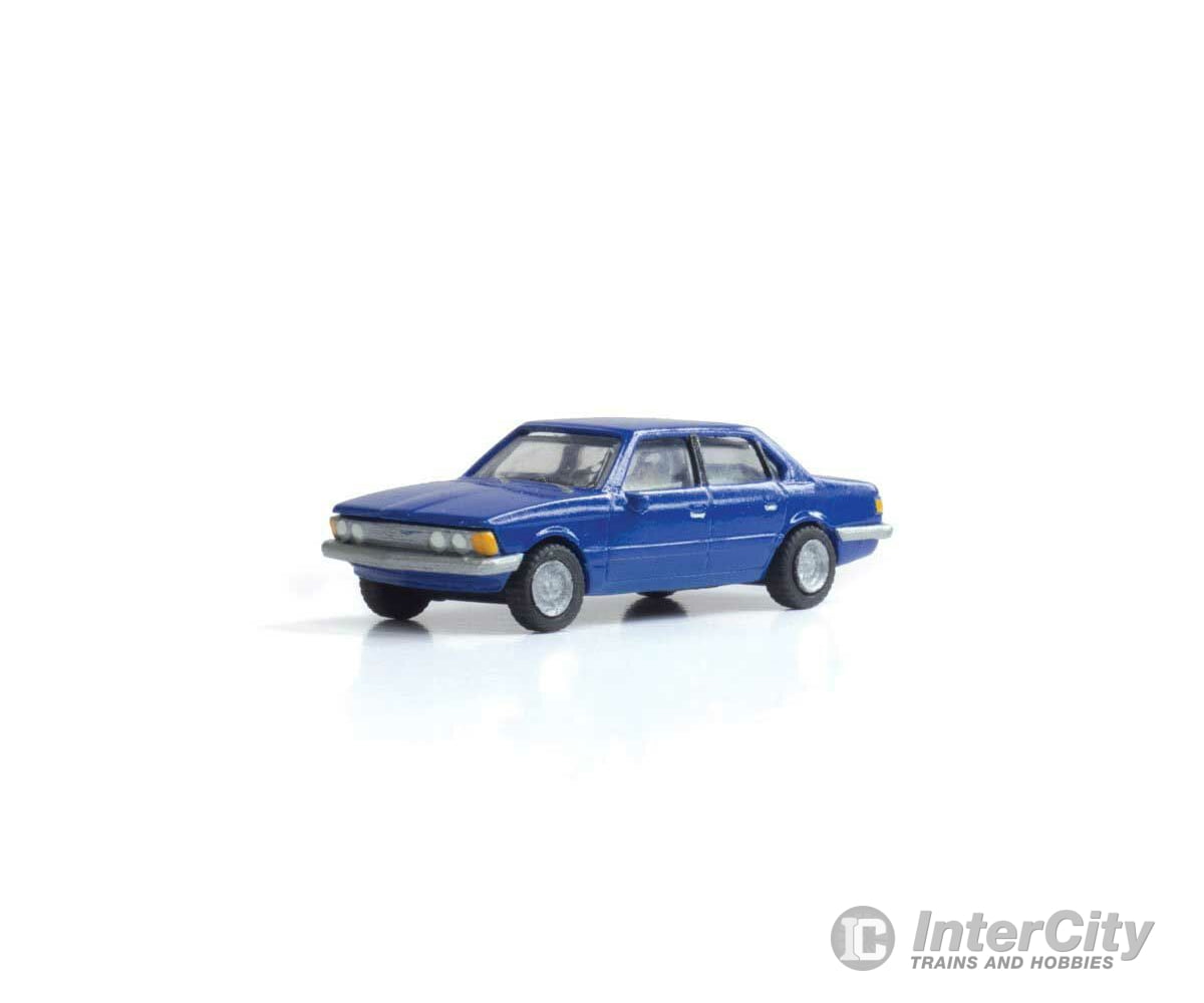 Woodland Scenics 5363 Sedan - Modern Era Vehicles -- Blue Cars & Trucks