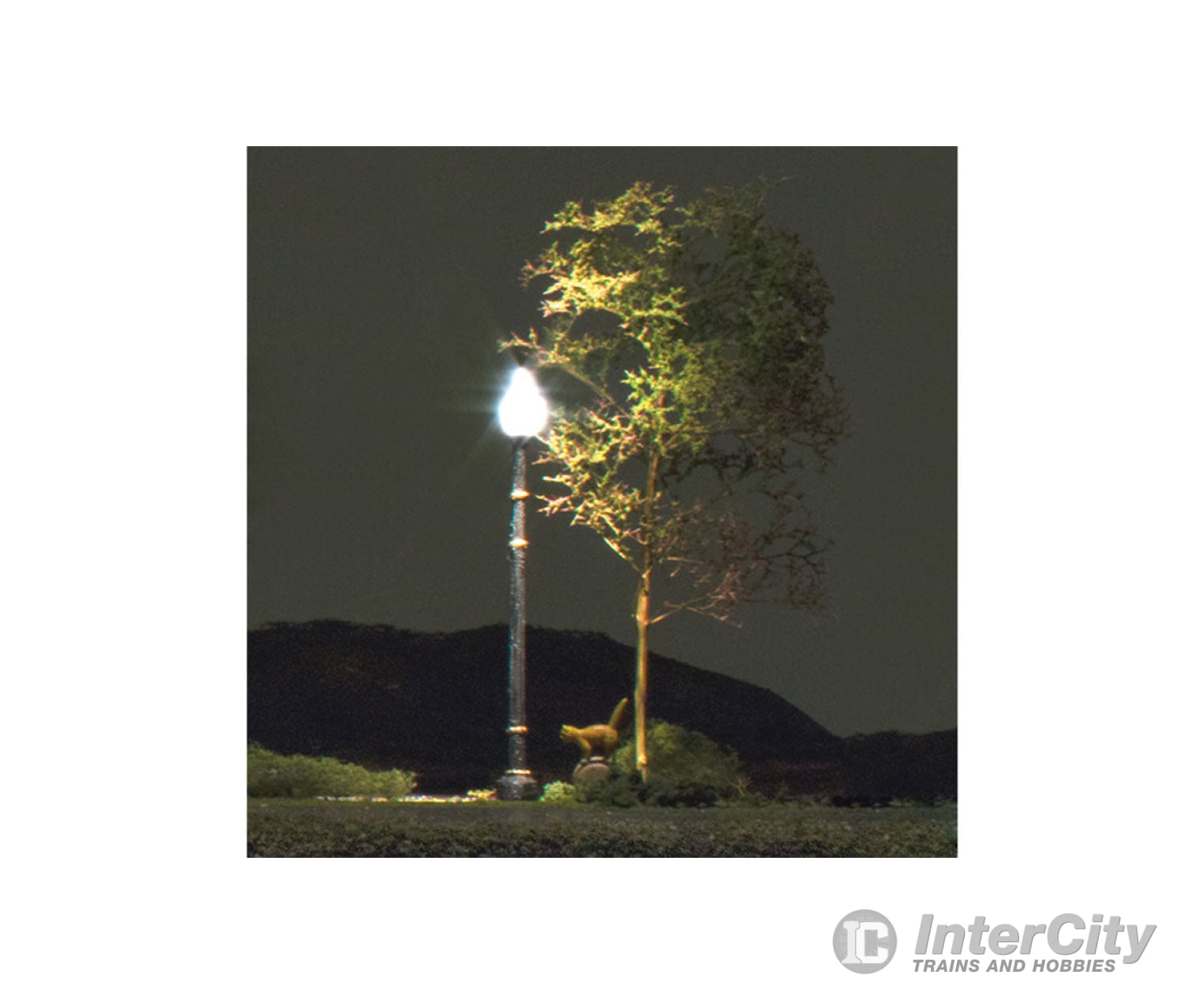 Woodland Scenics 5633 Lamp Post Street Lights (3/Pkg) (Ho) & Electronics