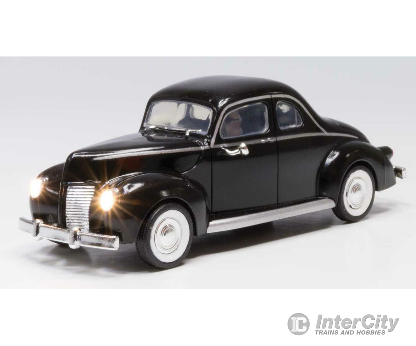 Woodland Scenics 5971 Midnight Ride - Just Plug(R) Lighted Vehicle -- Black Cars & Trucks