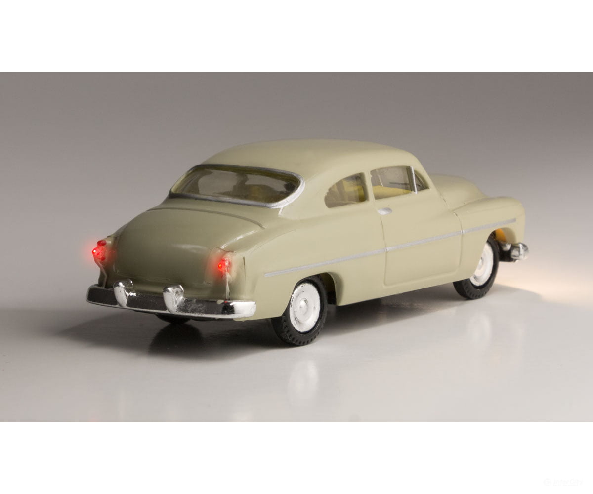 Woodland Scenics 5592 City Classic - Just Plug(R) Lighted Vehicle Ivory Cars & Trucks