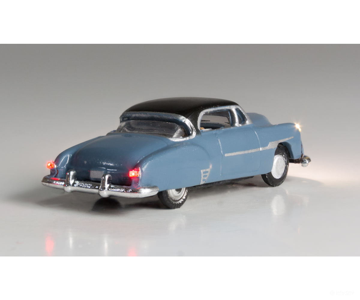 Woodland Scenics 5616 Just Plug(R) Lighted Vehicle Comfy Cruise (Blue) Cars & Trucks