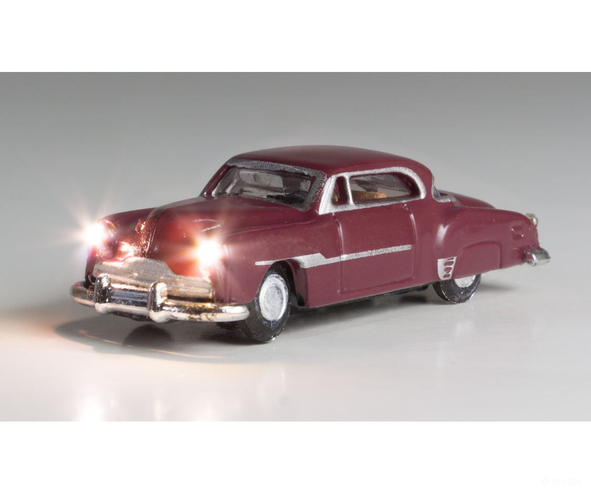 Woodland Scenics 5621 Downtown Drive - Just Plug(R) Lighted Vehicle Maroon Cars & Trucks