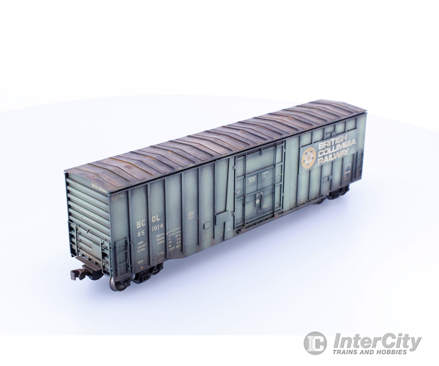 2025 Holiday Charity Auction: HO Bowser Customized BC Rail C-630 Locomotive and 2 Atlas Cars Painted & Weathered by