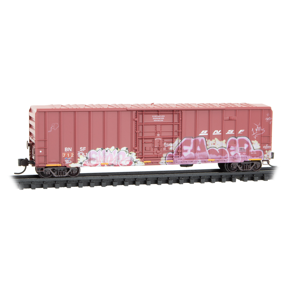 Micro Trains N 98302289 50' Rib-Side Plug-Door Boxcar No Roofwalk 3-Pack - BNSF Christmas Graffiti