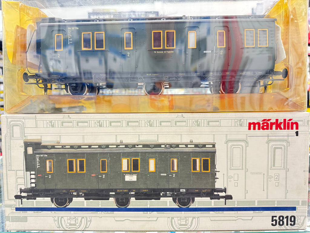 Marklin 5819 1-Gauge DB 2nd Class 3-axle Compartment Passenger Car w. Brakeman's Cab