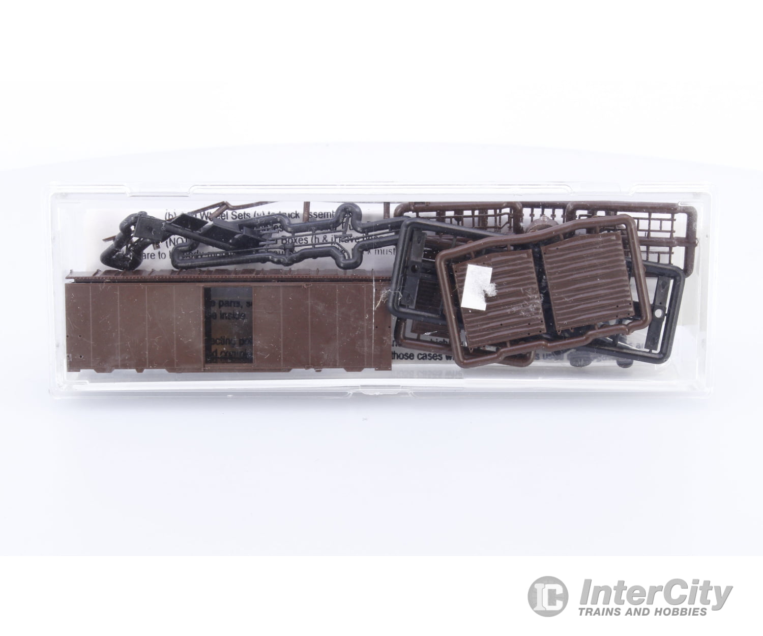 61898 N AAR 40’ Box Car Kit Undecorated Freight Cars