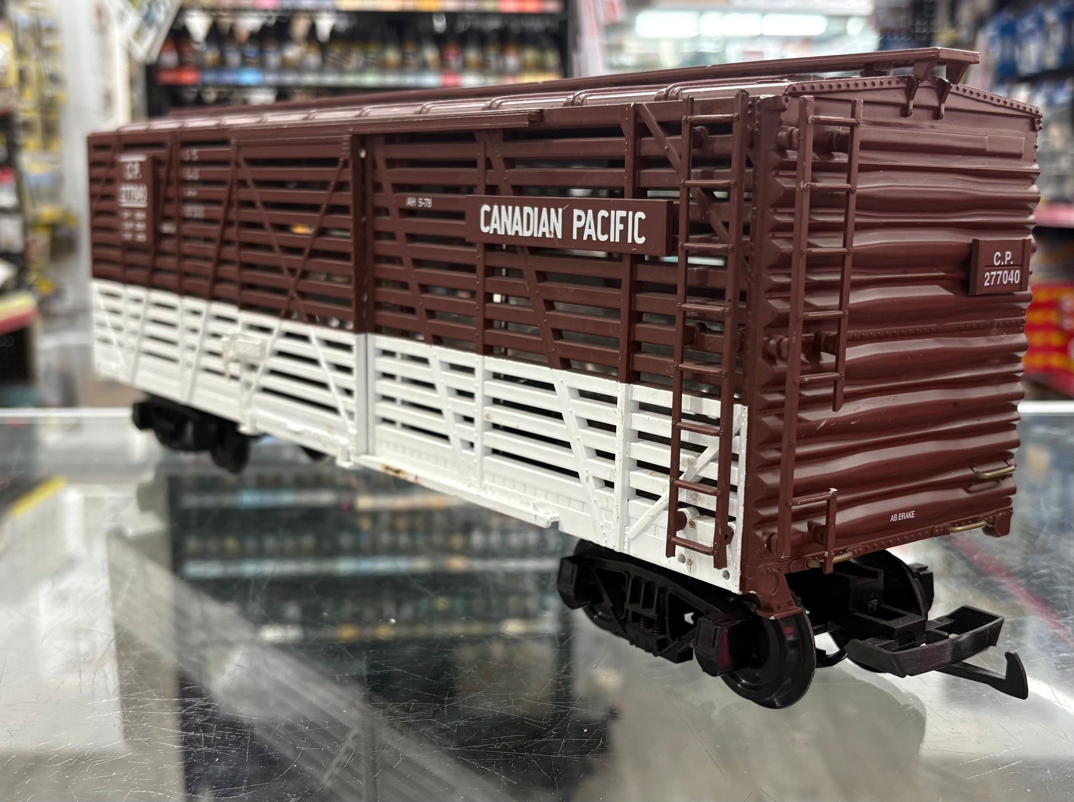 Aristo Craft 277040 G 40' Stock Car Canadian Pacific (CP) 277040