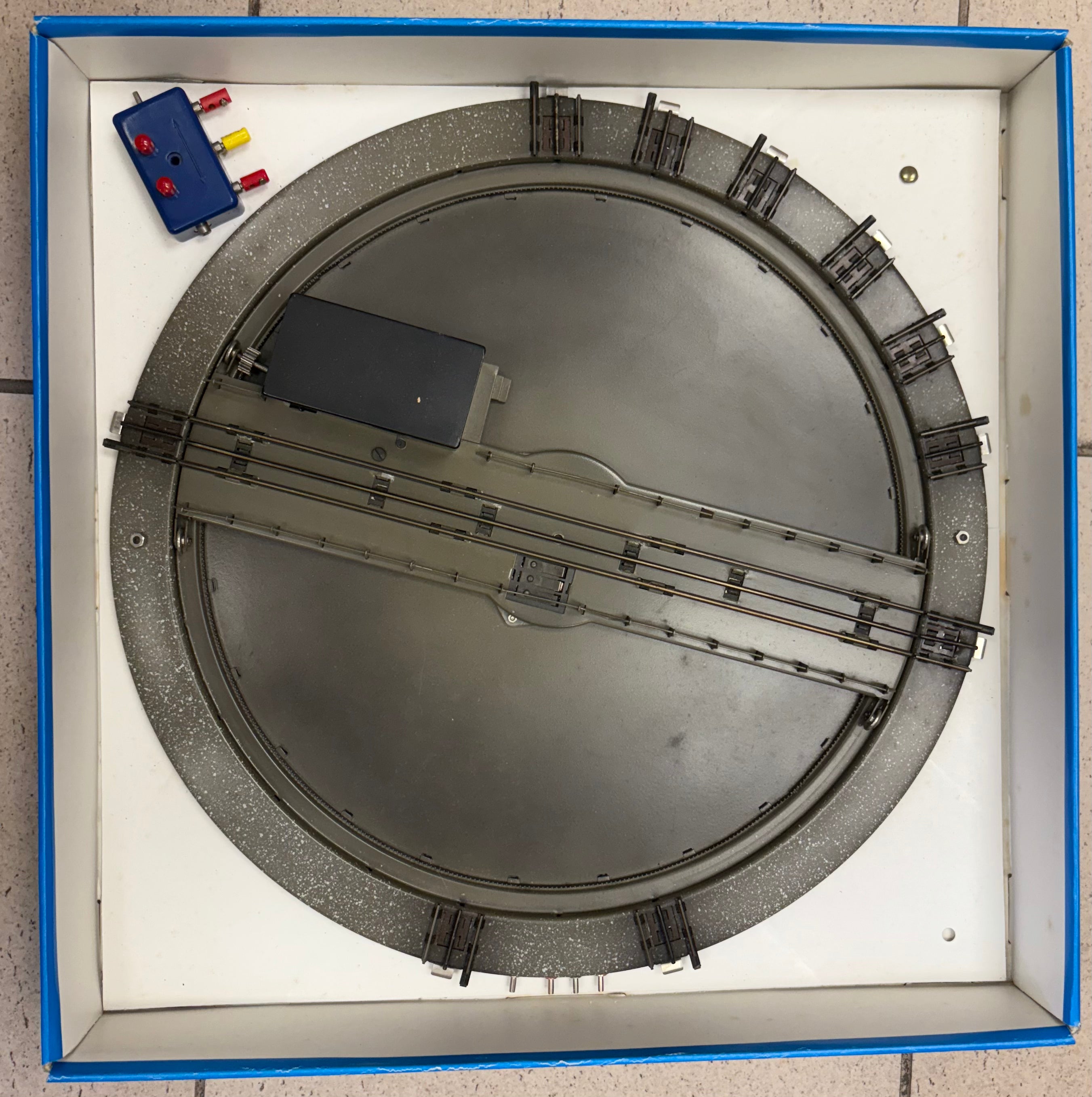 Marklin 7186 HO Electric Turntable for M or K Track