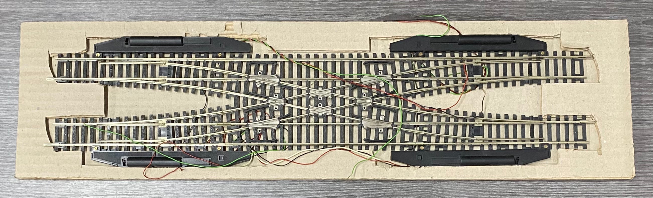 Roco 4560 NS HO Parallel Double Slip Switch