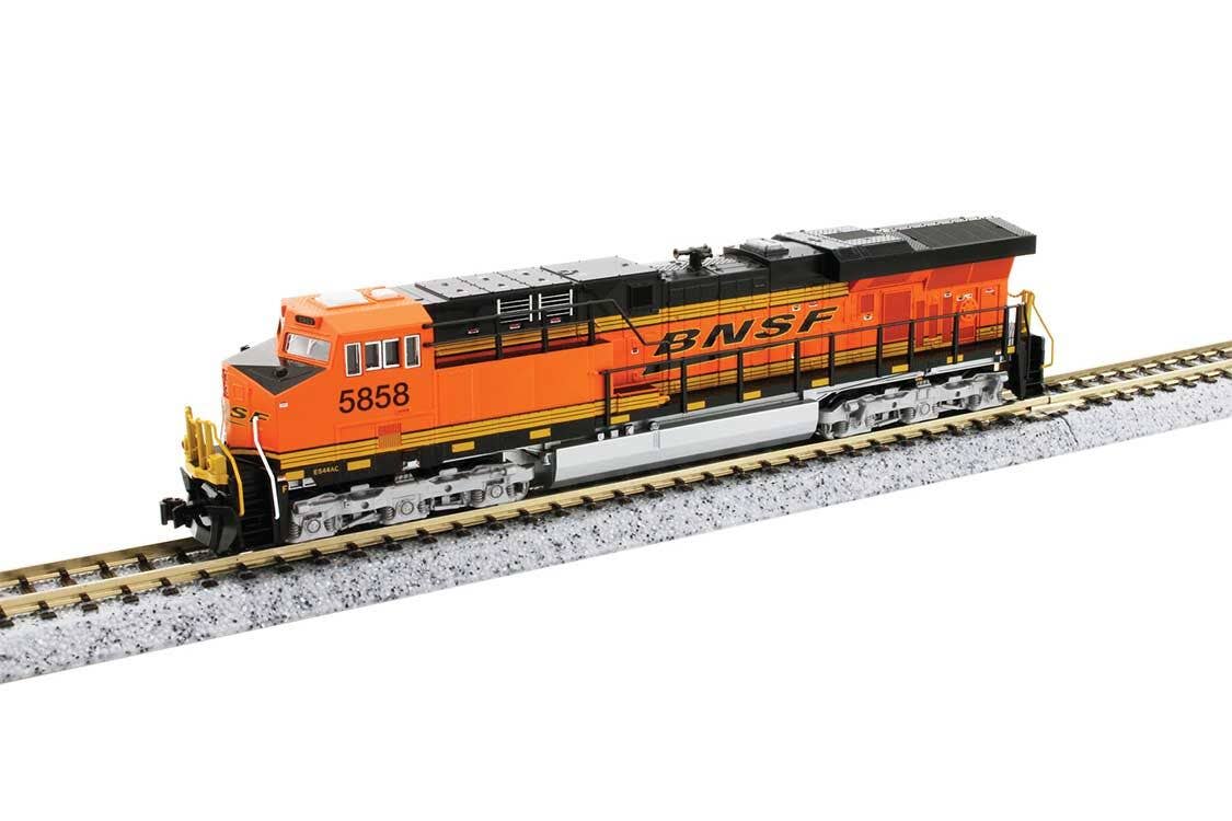 Kato N 1768958S GE ES44AC GEVO - BNSF Railway #5858 - ESU LokSound DCC/Sound