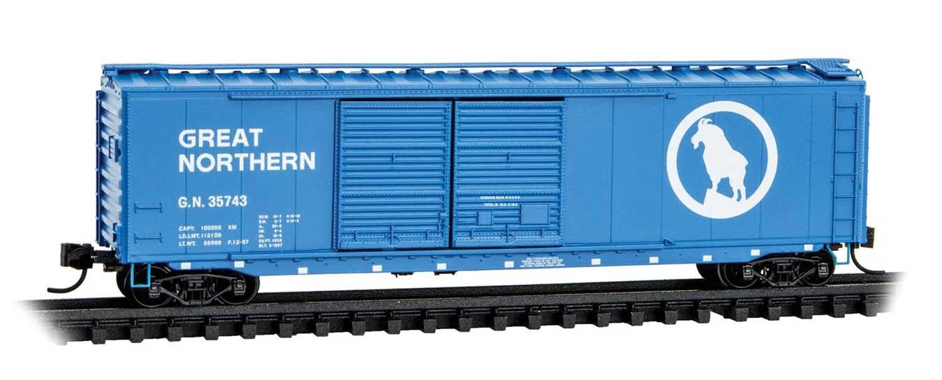 Micro Trains N 3400490 50' Double-Door Boxcar - Great Northern #35743 (Big Sky Blue, white)