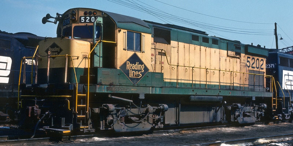 Rapido 045023 HO ALCO C-424 (DC/Silent): Reading - Yellow & Green Scheme (RSA-14): #5202