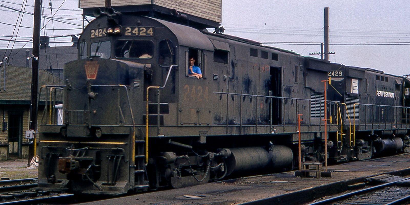 Rapido 045054 HO ALCO C425 (DC/Silent): Pennsylvania: #2423