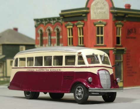 SYLVAN SCALE MODELS SE11 1937 Studebaker Highway Bus - Resin Kit -- Unpainted Model Kit with Toronto, Hamilton & Buffalo Decals