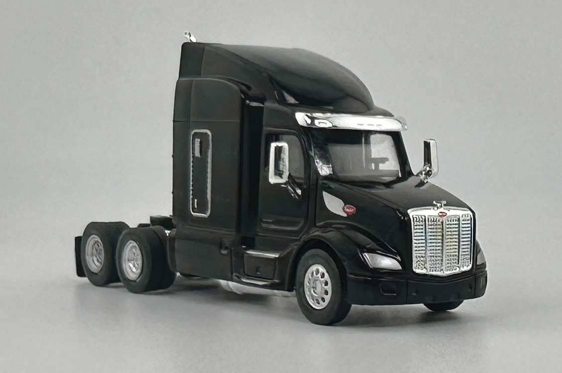 HO Logistics Replicas HO 57909 Peterbilt 579 Sleeper-Cab Semi Tractor - Assembled - Black