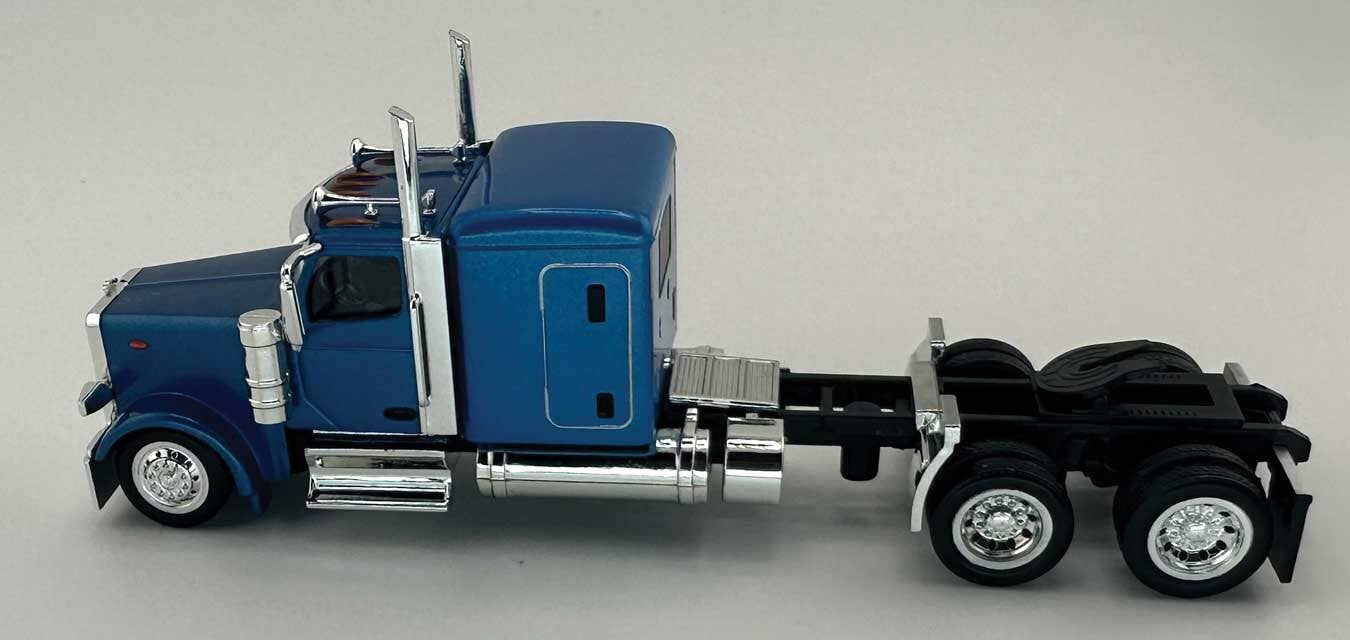 HO Logistics Replicas HO 589064 Peterbilt 589 72" Sleeper-Cab Semi Tractor - Assembled - Metallic Blue