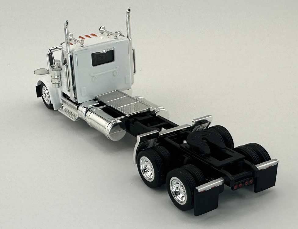 HO Logistics Replicas HO 589071 Peterbilt 589 2-Axle Day-Cab Semi Tractor - Assembled - White