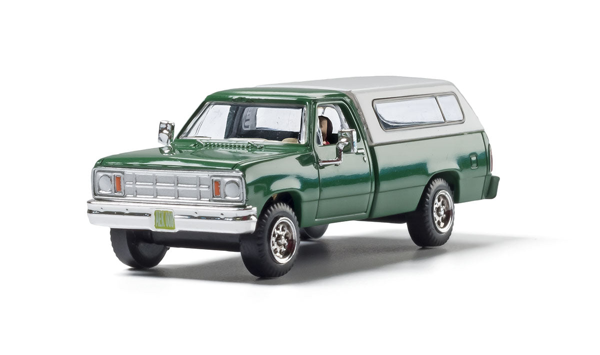 Woodland Scenics 5364 Camper Shell Truck - Modern Era Vehicles -- Green, White