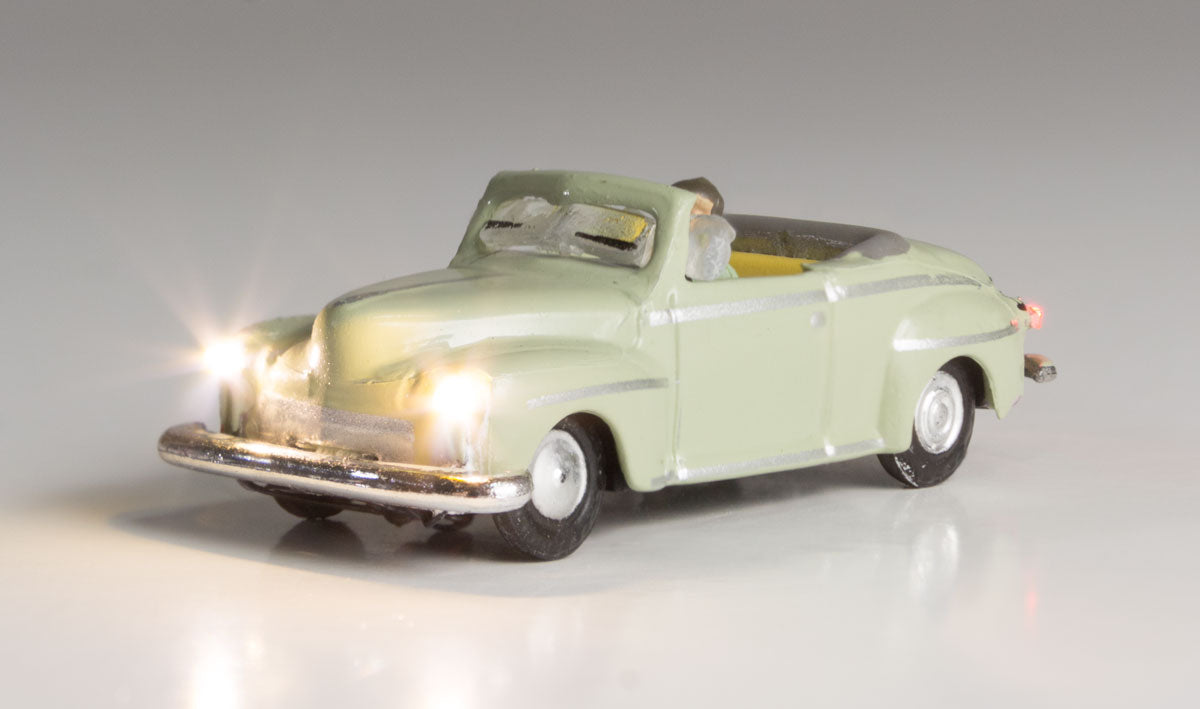 Woodland Scenics 5614 Just Plug(R) Lighted Vehicle Cool Convertible (Light Green)