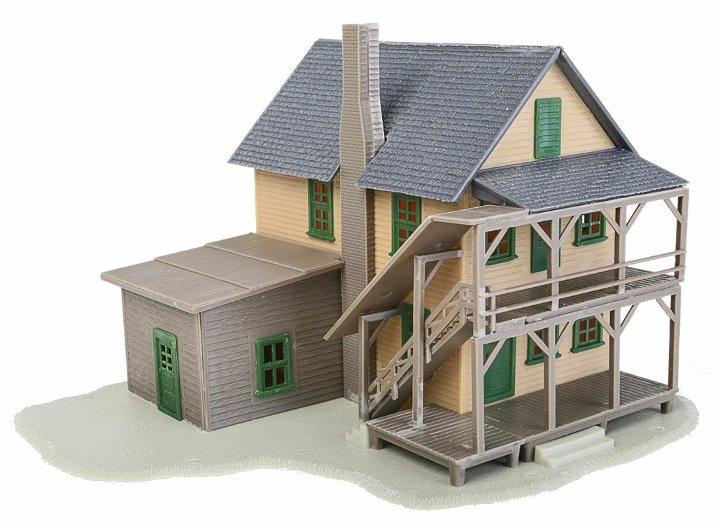 Walthers Trainline 914 Rooming House -- Kit