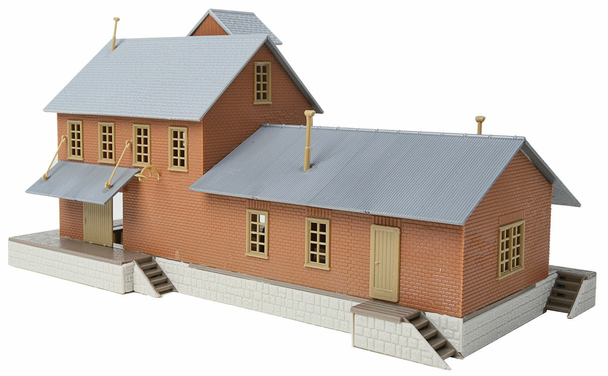 Walthers Trainline 918 Brick Freight House -- Kit