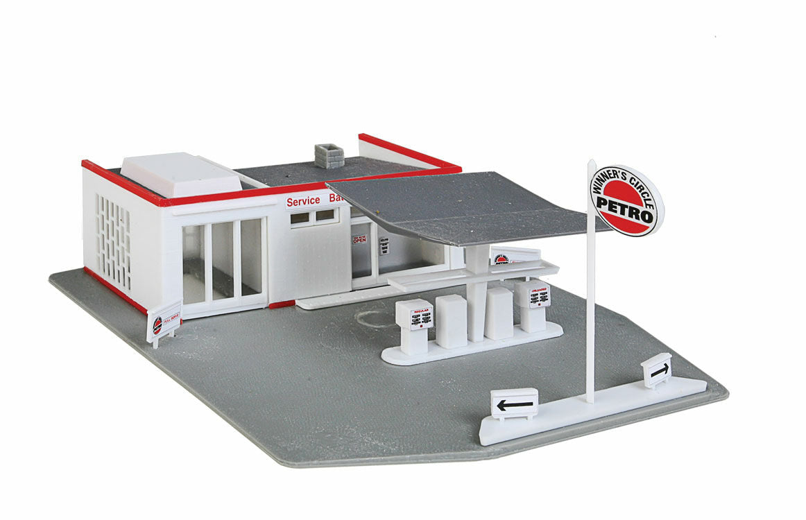 Walthers Trainline 920 Gas Station -- Kit