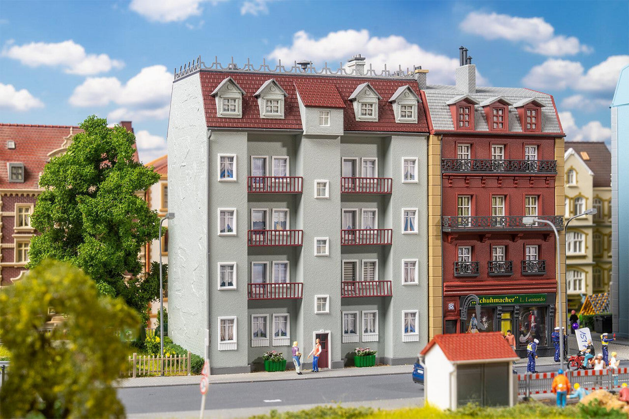 Faller 130751 HO Pritzwalk Residential building