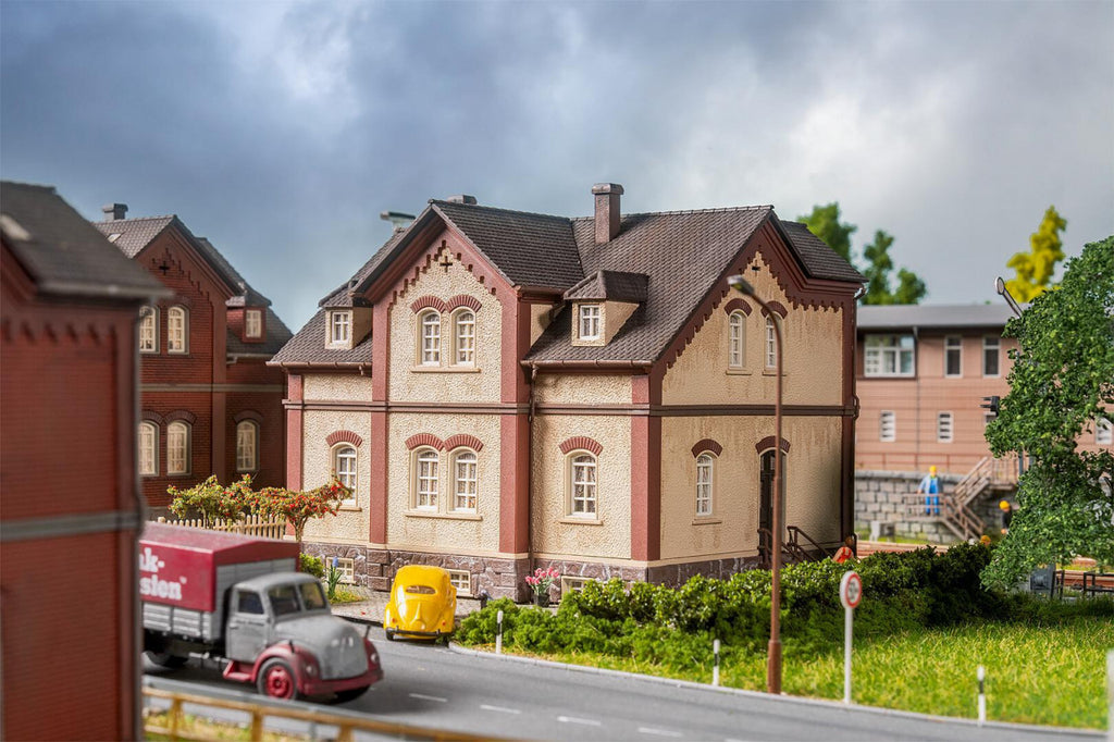 Faller 130752 HO Bergmannsplatz 1 Development house