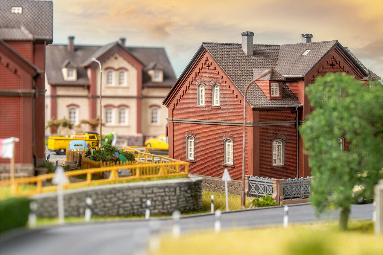 Faller 130753 HO Bergmannsplatz 2 Development house