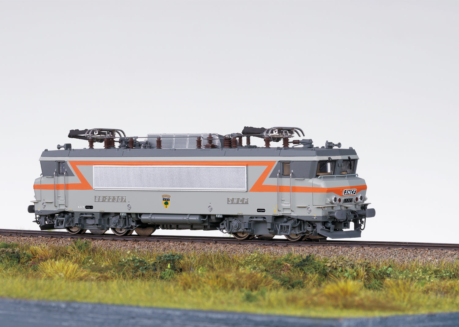 Marklin 39723 HO SNCF Class BB 22200 Electric Locomotive MFX+ Digital Sound