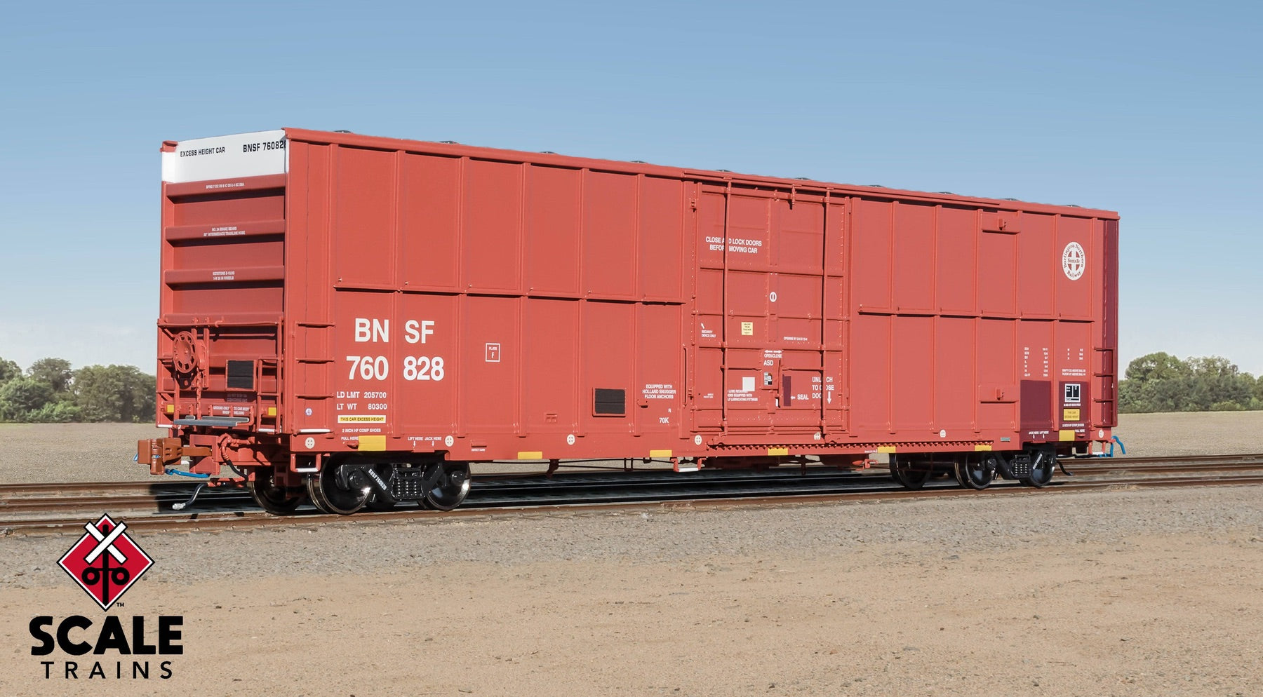 ScaleTrains SXT40995 Rivet Counter HO Scale Trinity 60' 7500 12' Plug-Door High-Cube Boxcar, BNSF/Circle Cross Logo/Conspicuity Stripes 760828