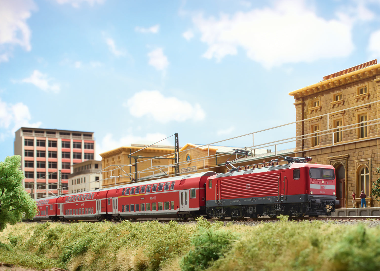 Trix 16711 N DB AG Class 112 Electric Locomotive MFX DCC/Sound
