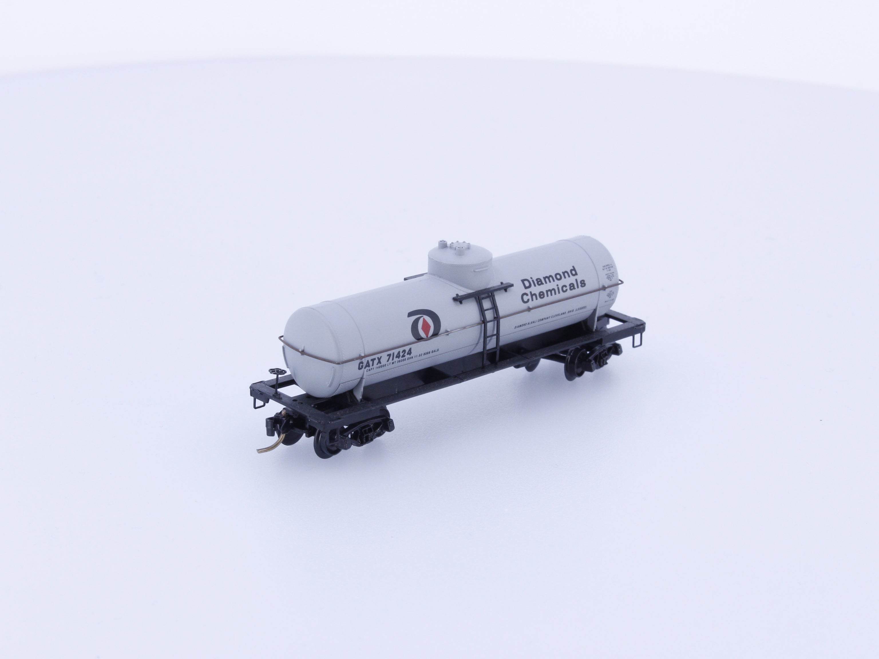 Micro Trains 65190 N 39' Single Dome Tank Car GATX Corporation (GATX) 71424