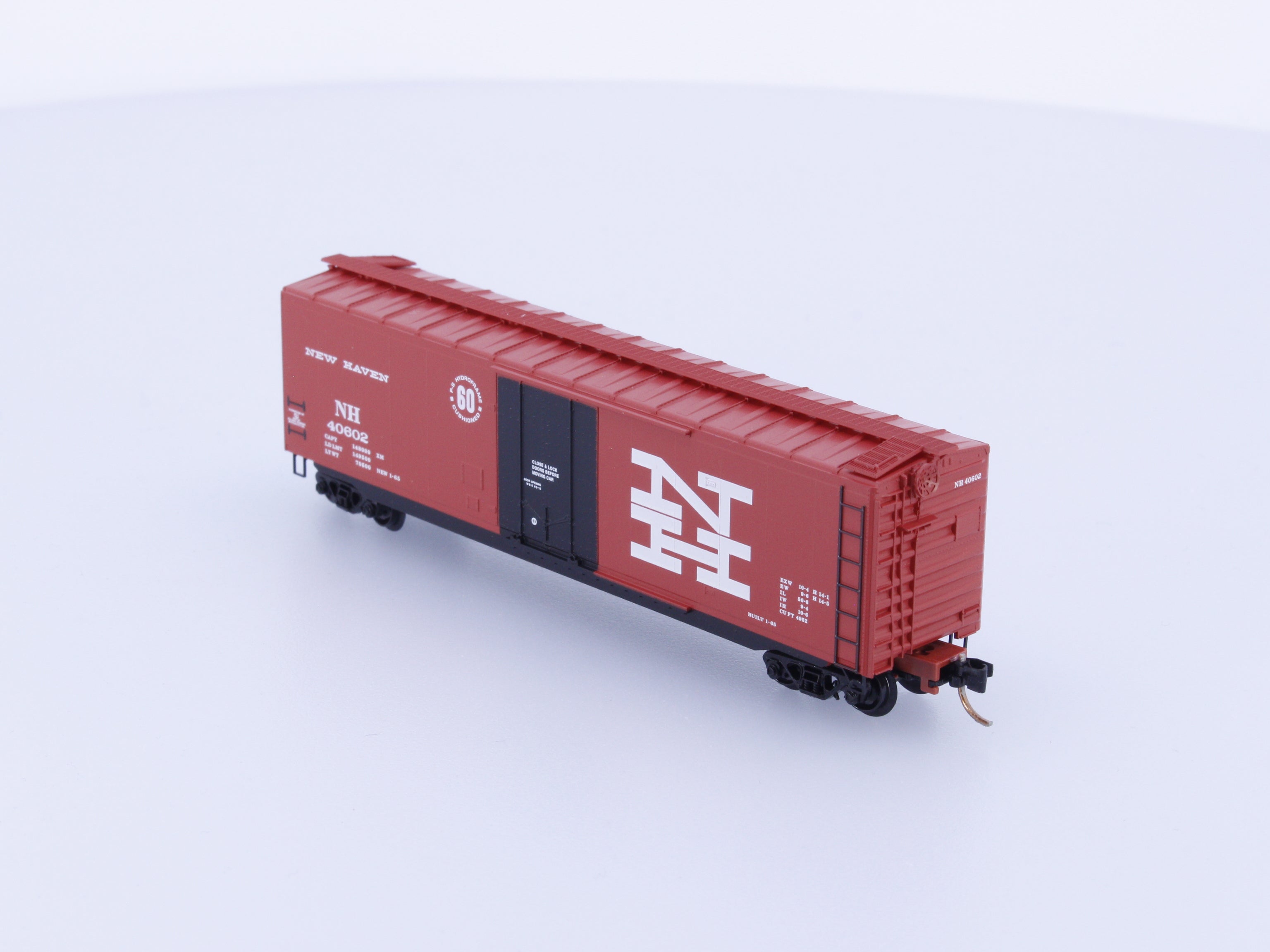 Micro Trains 32190 Z 50' Standard Box Car, Plug Door New York New Haven and Hartford Railroad (NH) 40602