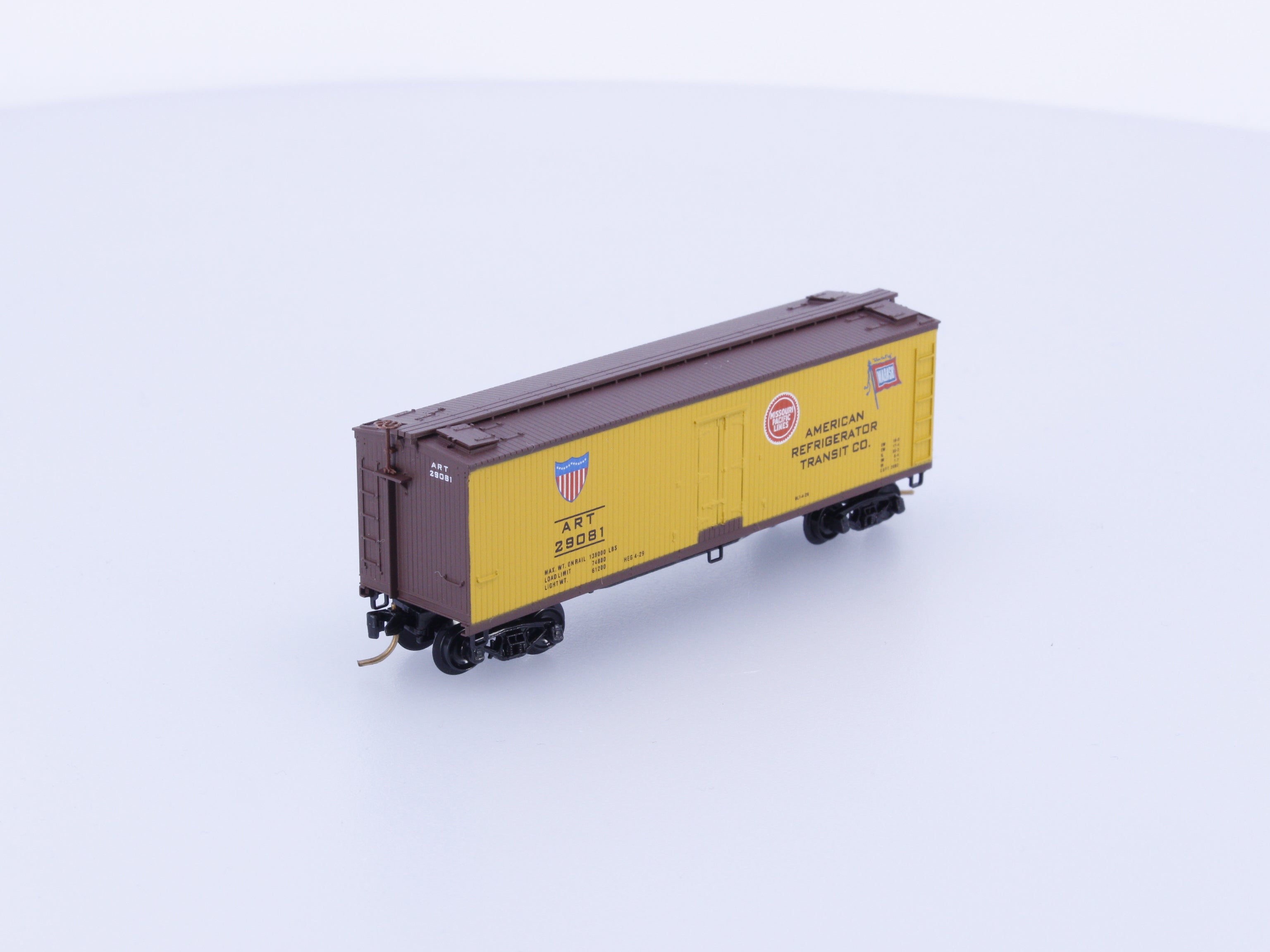 Micro Trains 49290 N 40' Double Wood-Sheathed Reefer Union Pacific (UP) 29081
