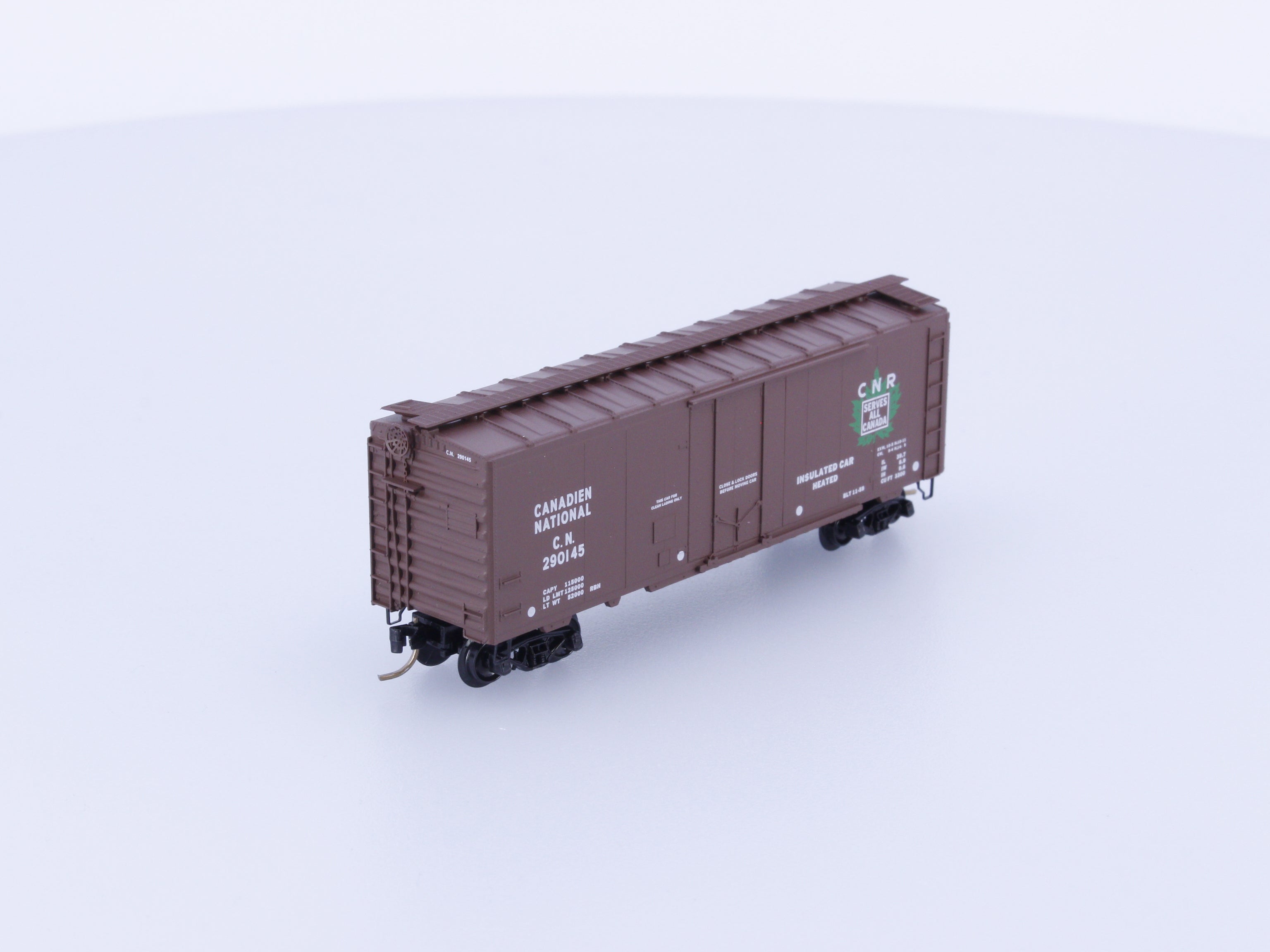 Micro Trains 21120 N 40' Standard Box Car, Plug Door Canadian National (CN) 290145