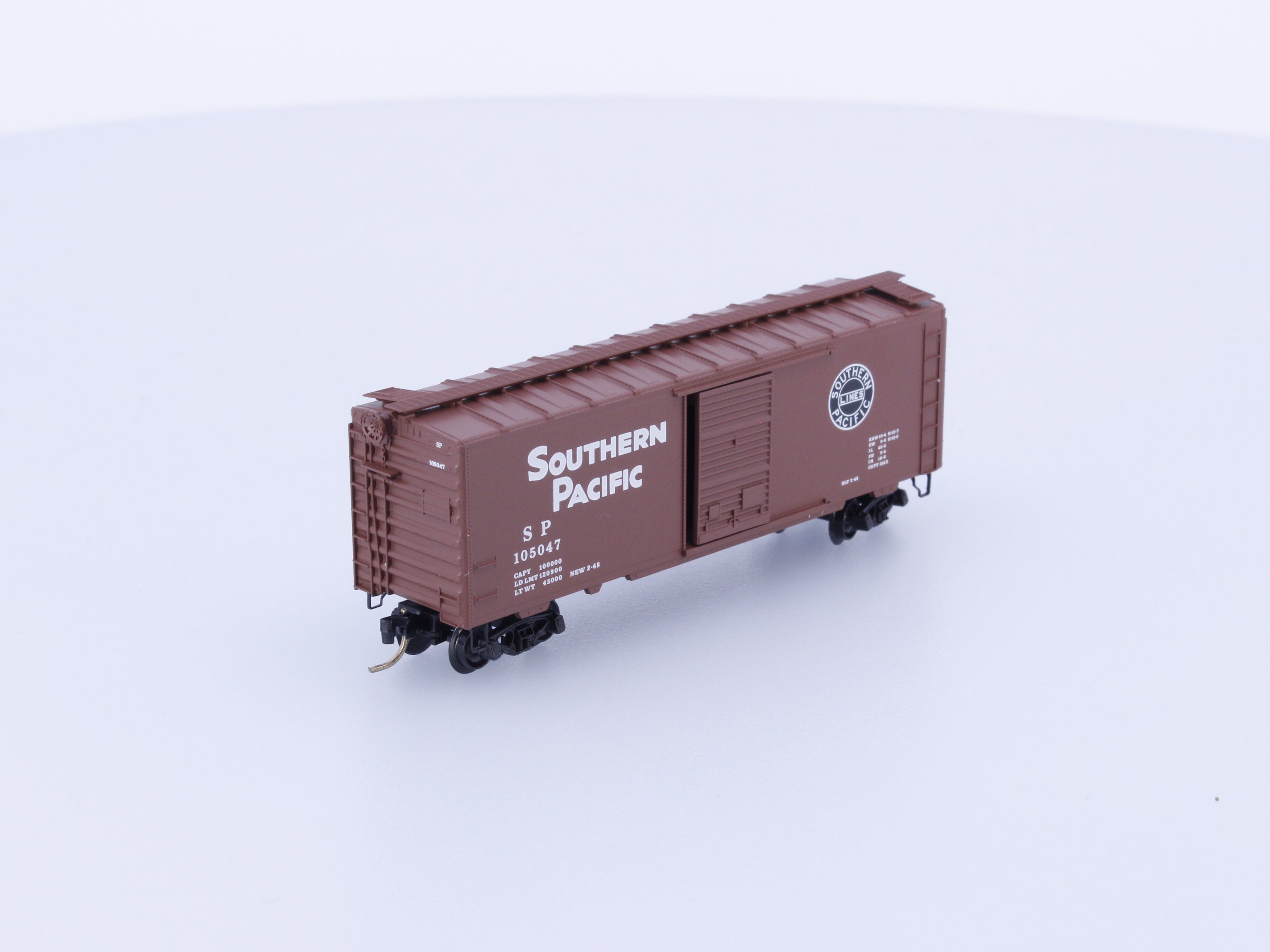 Micro Trains 20080 N 40' Standard Box Car Single Door Southern Pacific (SP) 105047 (#2)
