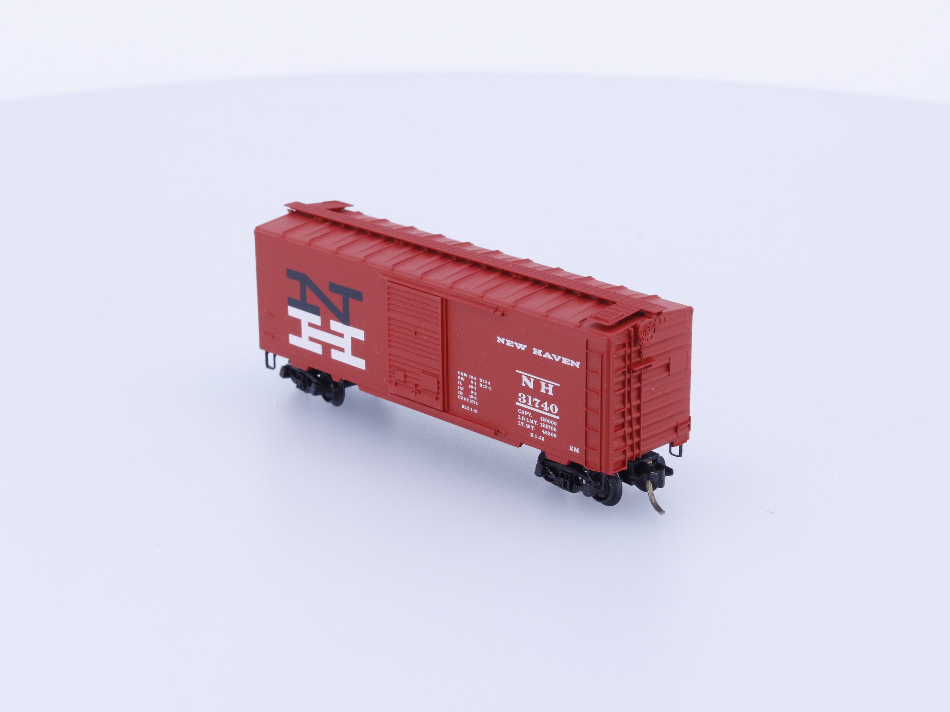 Micro Trains 20830 N 40' Standard Box Car Single Door New York New Haven and Hartford Railroad (NH) 31740