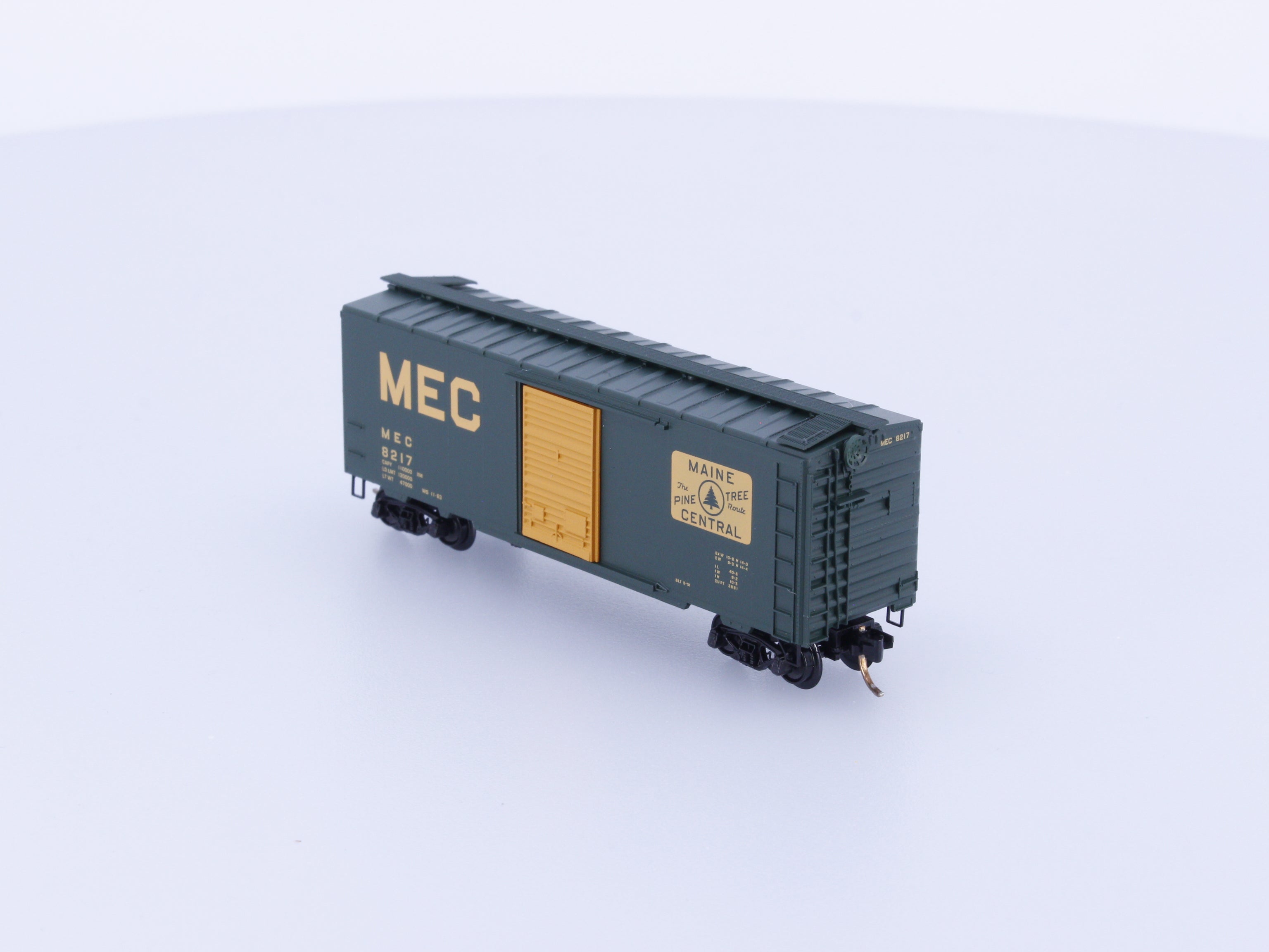 Micro Trains 20220 N 40' Standard Box Car Single Door Maine Central (MEC) 8217