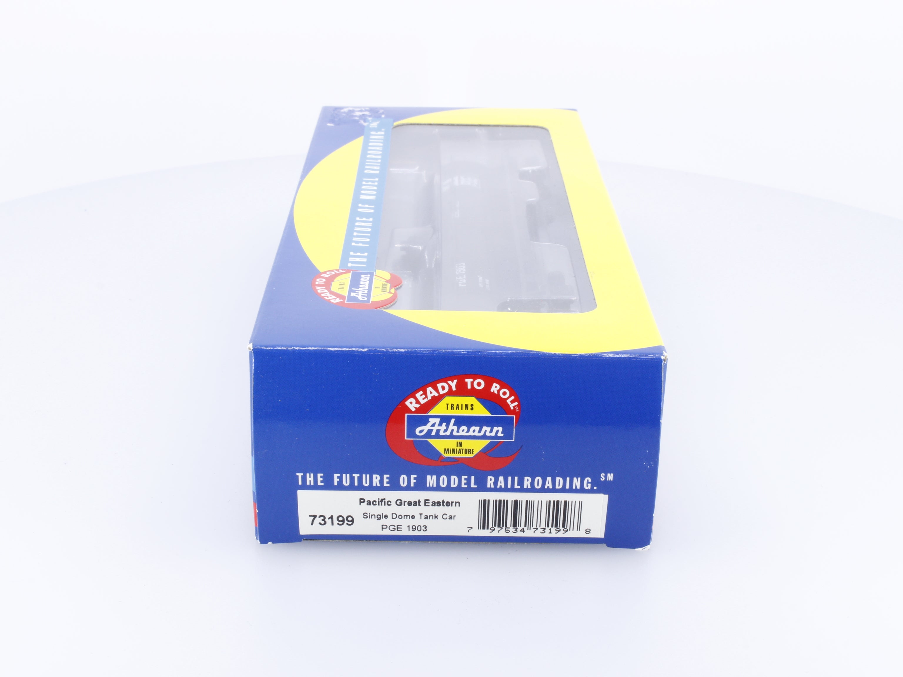 Athearn 73199 HO Single Dome Tank Car Pacific Great Eastern (PGE) 1903