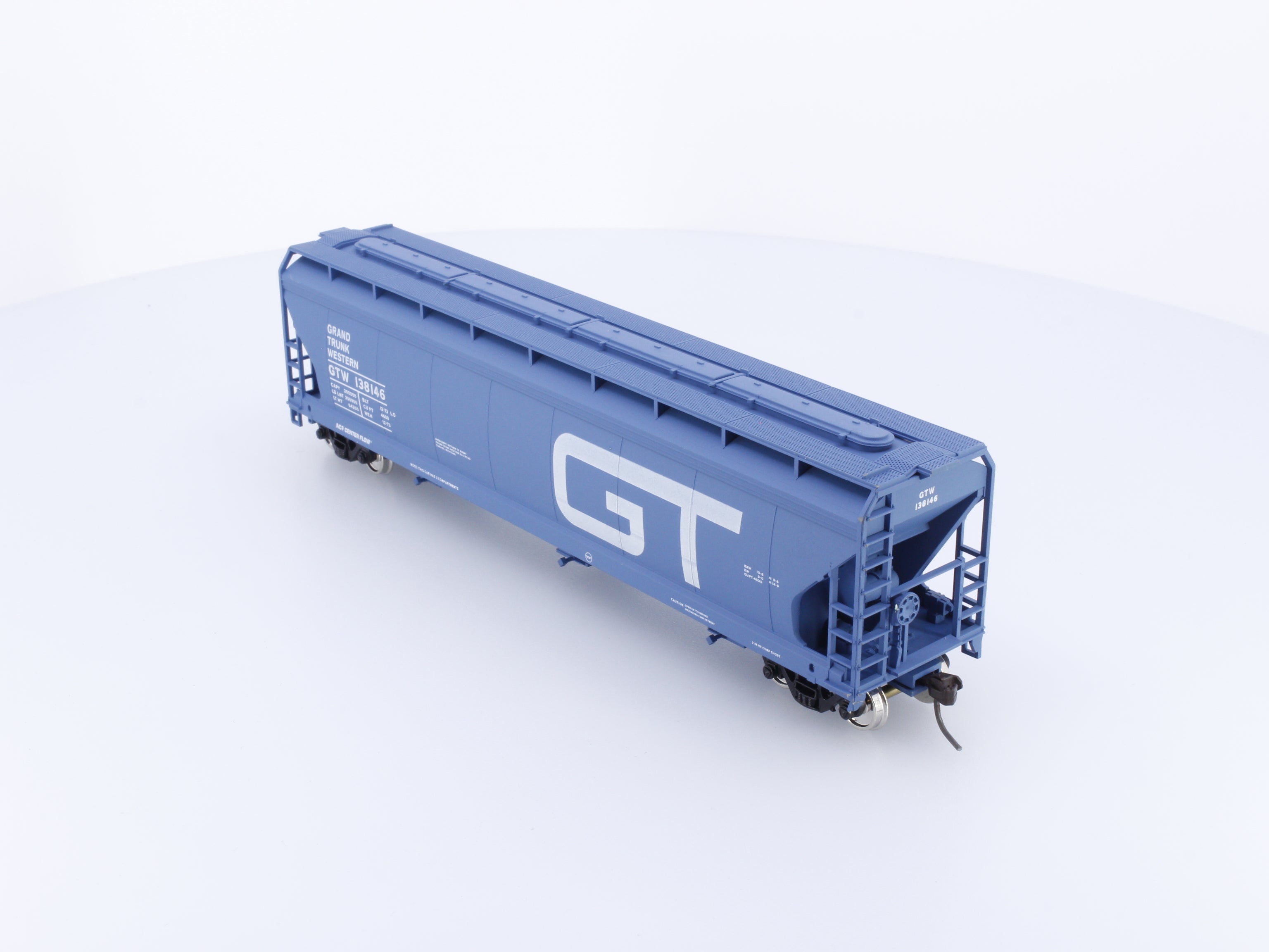 Accurail 92014 HO ACF 3-Bay Covered Hopper Grand Trunk Western (GTW) 138146