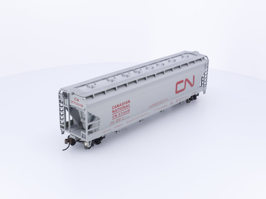 Bachmann 17513 HO 56' Center Flow Hopper Canadian National (CN) 370018 (#1)