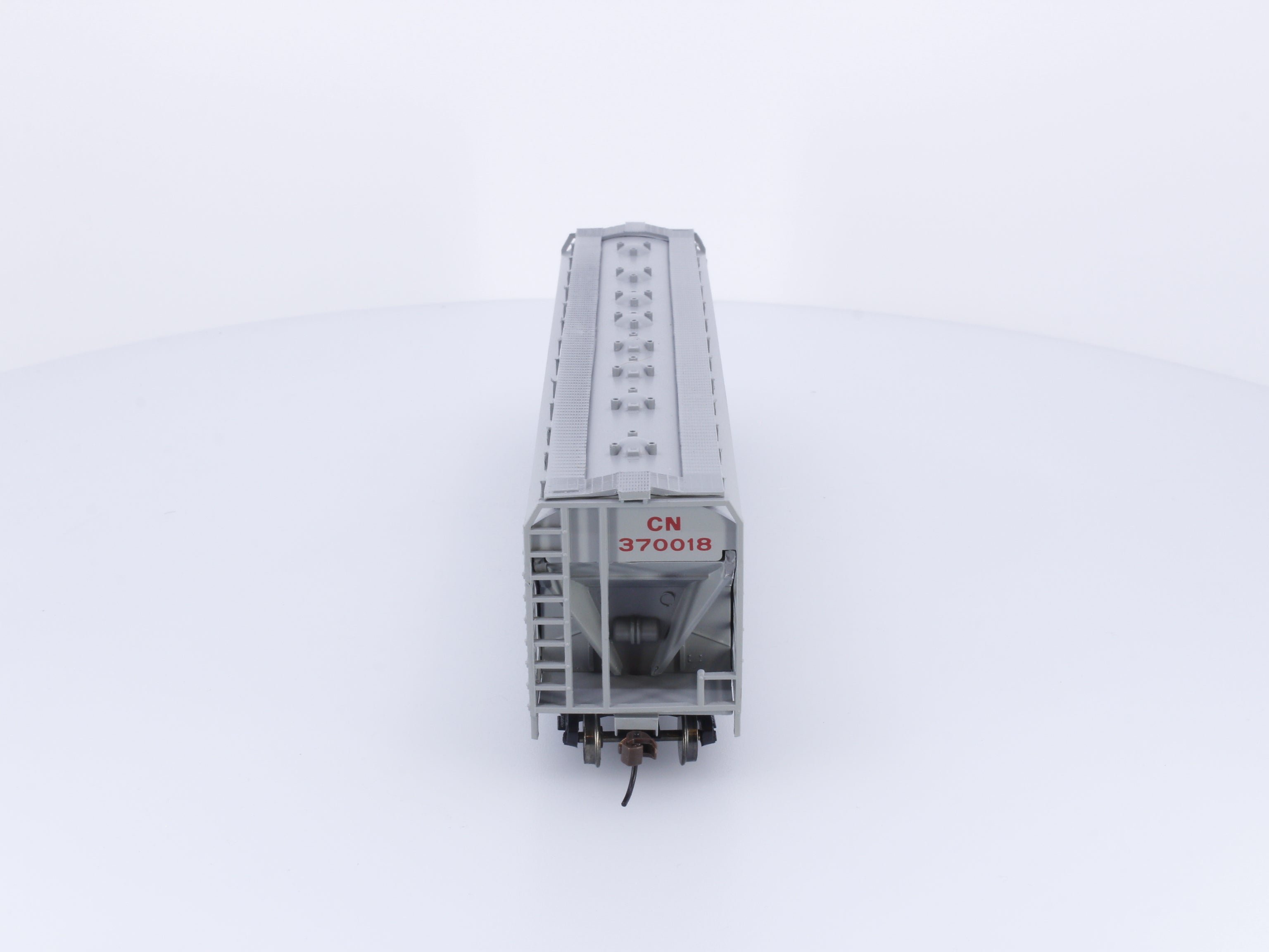 Bachmann 17513 HO 56' Center Flow Hopper Canadian National (CN) 370018 (#1)