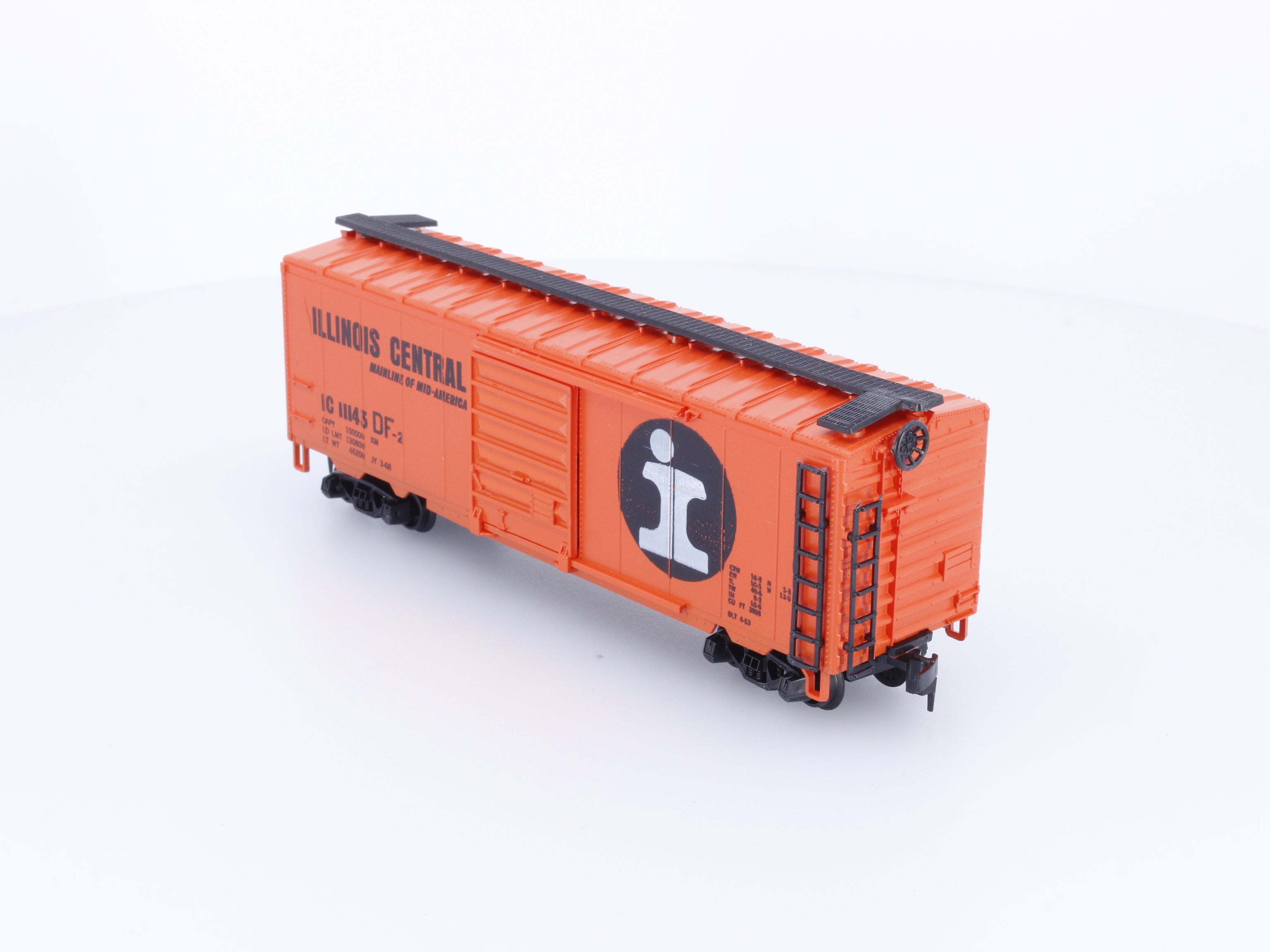 AHM Minitrains 5486H HO 40' Box Car Illinois Central (IC) 11143