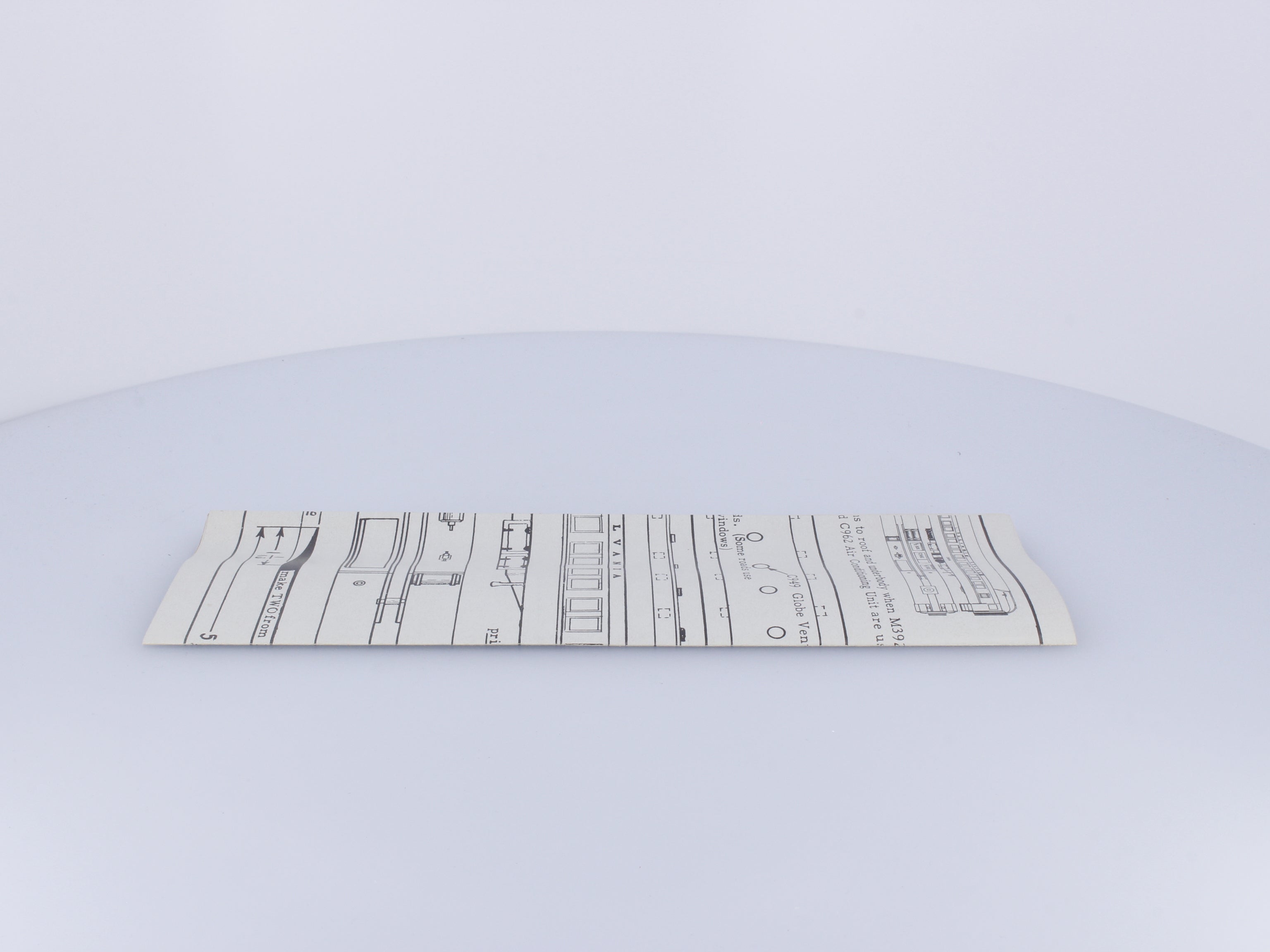 Walthers 7872 HO Passenger Car less Trucks Canadian National (CN)