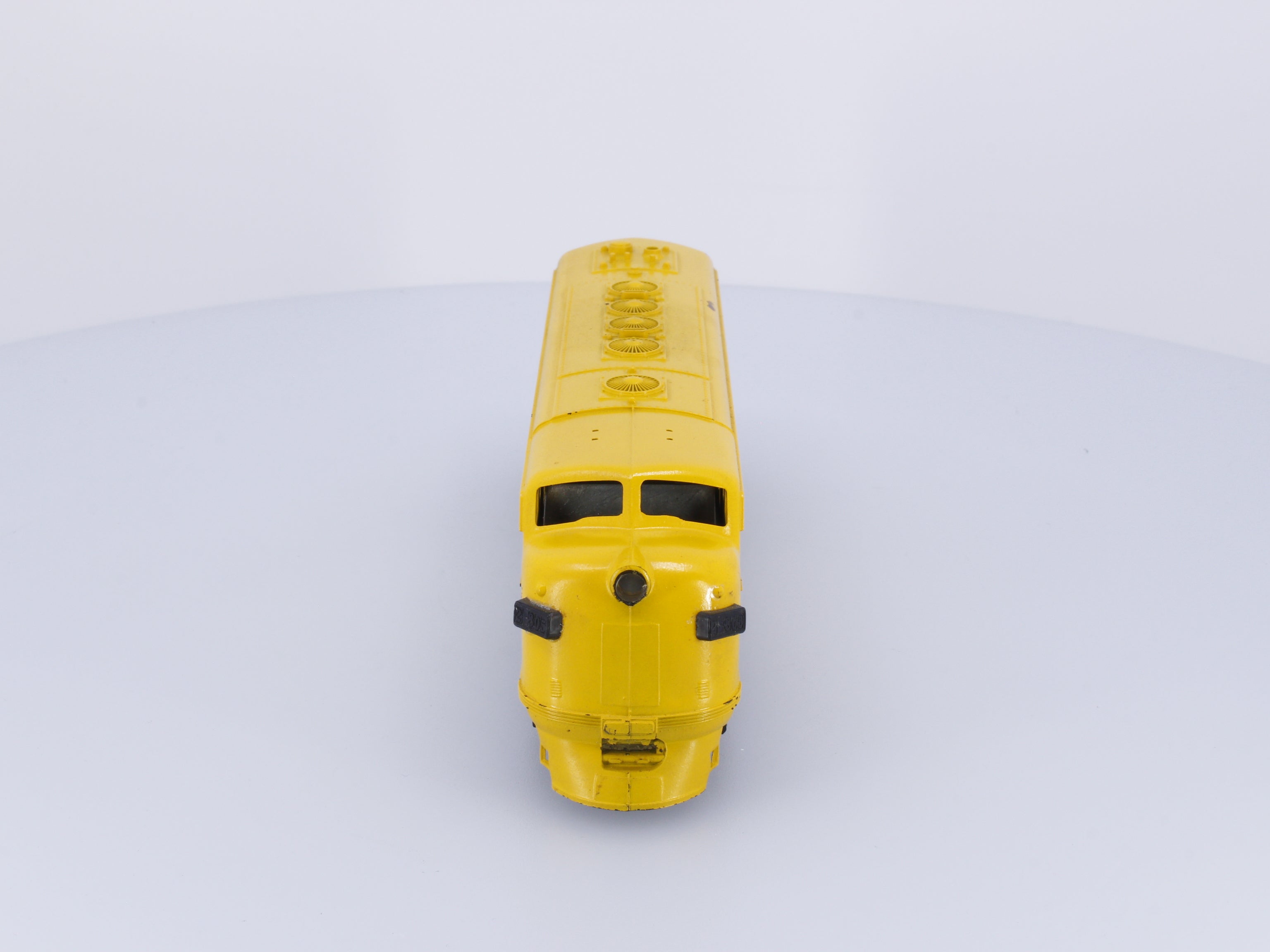 Globe/Hobbytown Drive A98 HO F7 Streamliner Diesel Locomotive Union Pacific (UP) Analog DC