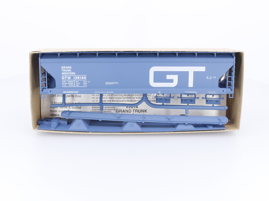 Accurail 2014.1 HO ACF 3-Bay Covered Hopper Grand Trunk Western (GTW) 138146