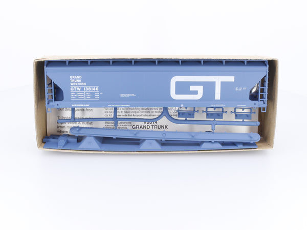 Accurail 2014.1 HO ACF 3-Bay Covered Hopper Grand Trunk Western (GTW) 138146