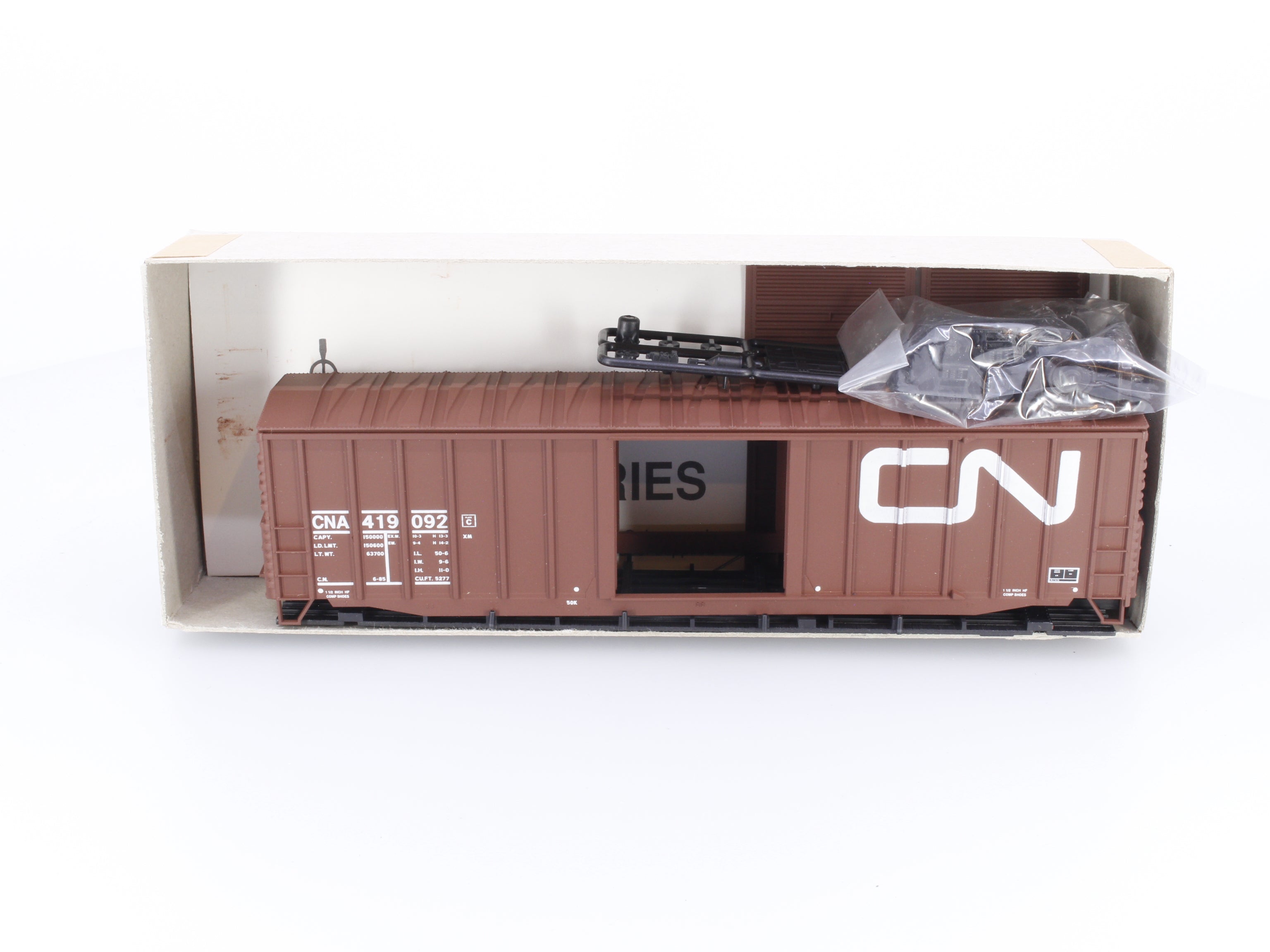Accurail 5614 HO 50' Ext. Post. Boxcar Canadian National (CN) 419092